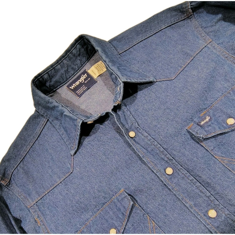 Vintage 90s Wrangler Denim Shirt Men 16.5x34 Pearl Snap Cotton Western Made USA